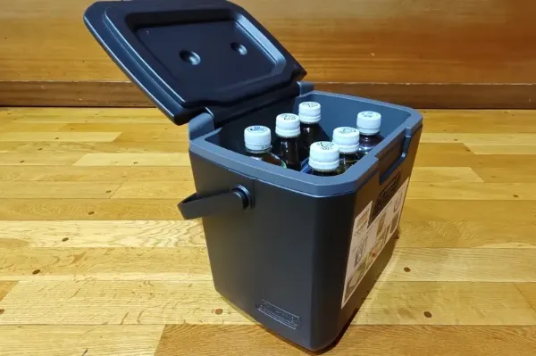 コールマン テイク9のペットボトル収納例